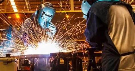  Innovate . Design . Manufacture